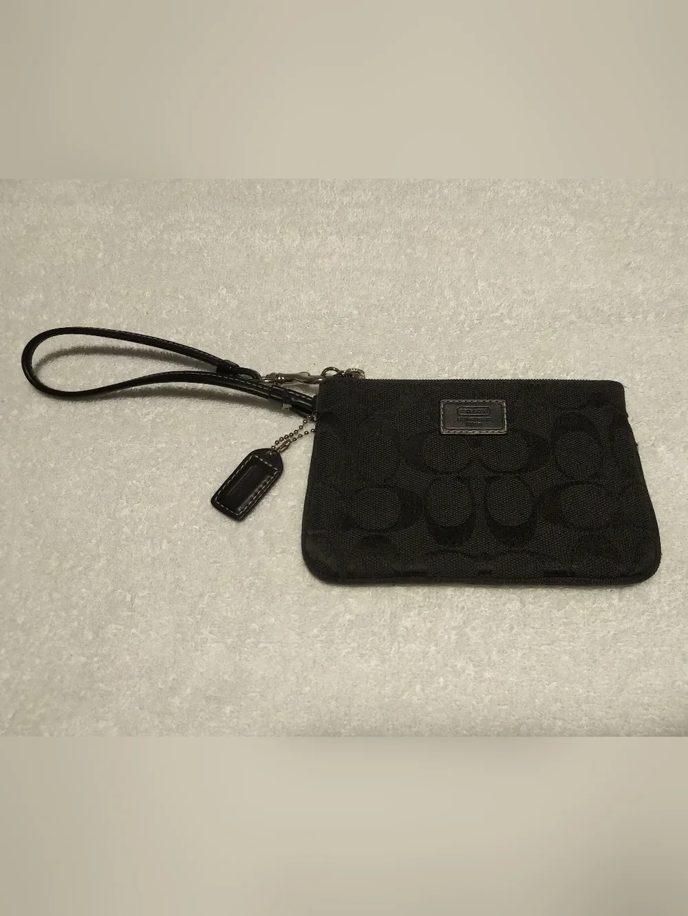 BRAND NEW Coach Black Signature Logo Wristlet with Detachable Strap